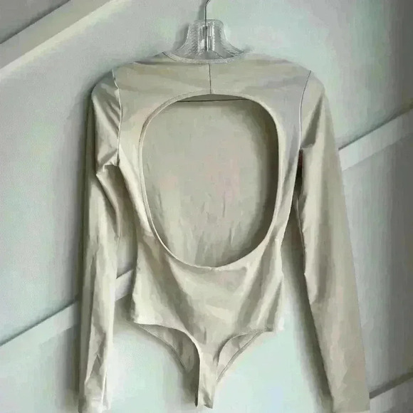 MANGO Cut-Out Back Bodysuit Bone White Size S - Picture 6 of 9